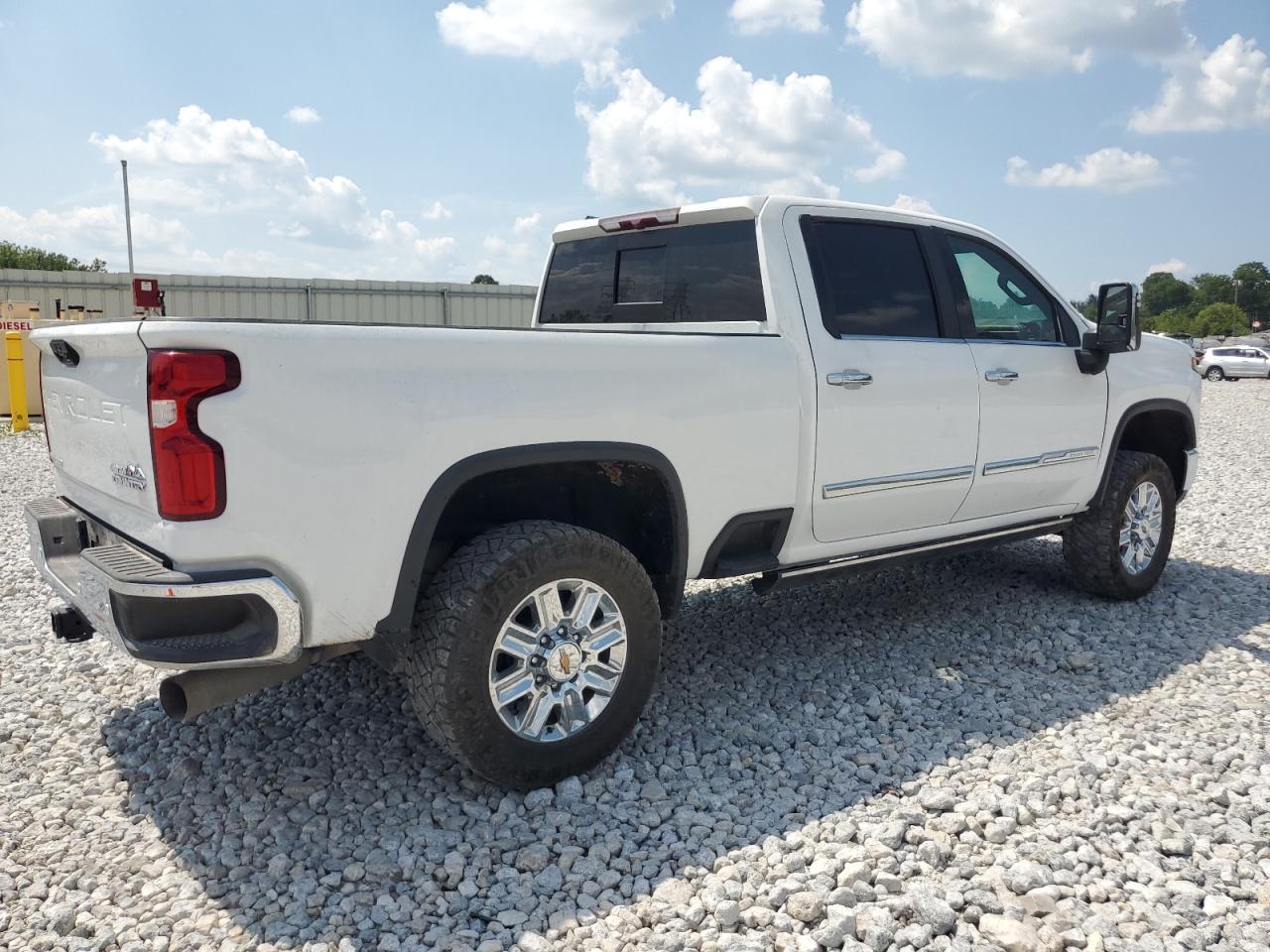 2024 CHEVROLET Silverado