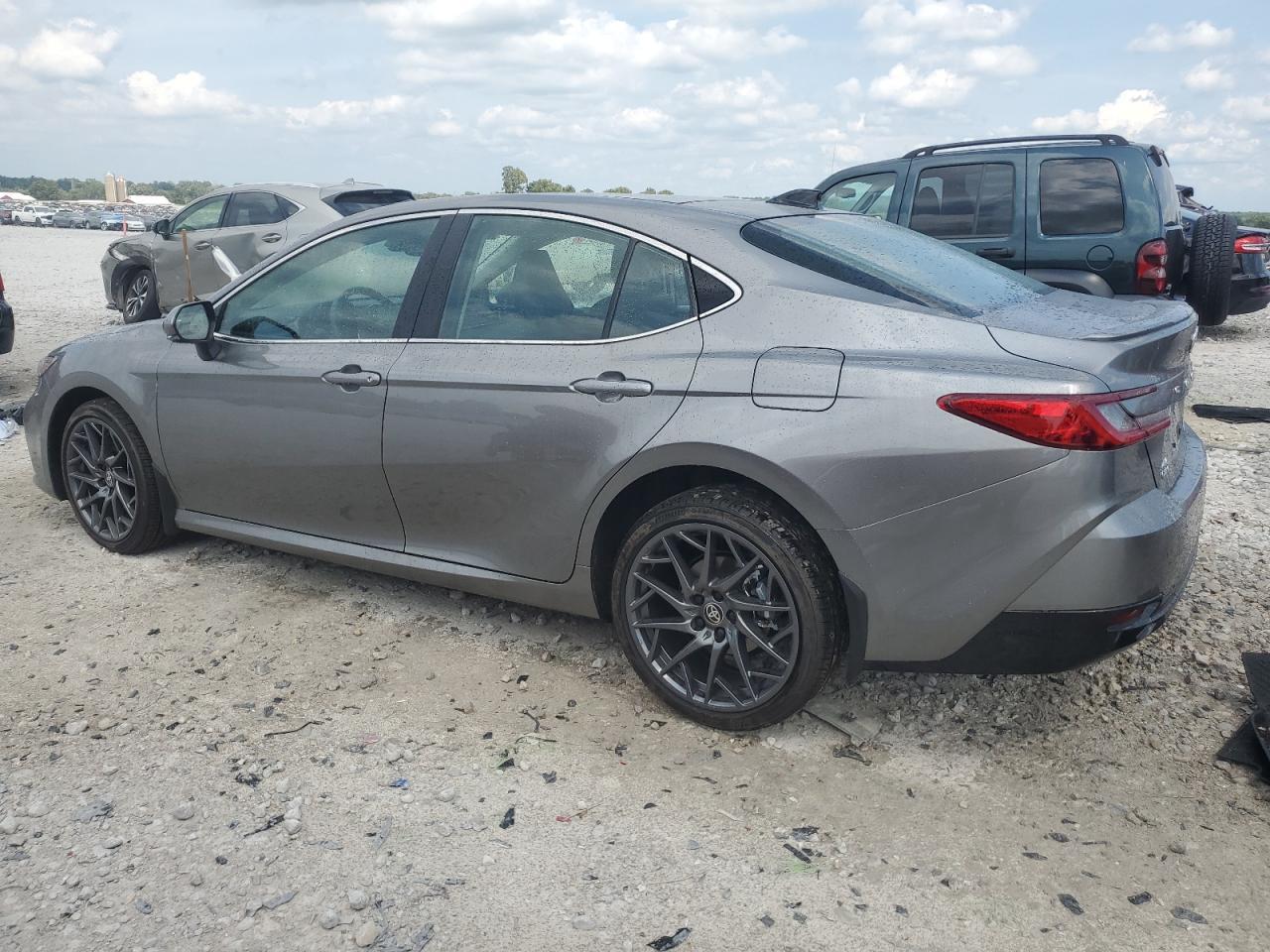 2025 TOYOTA CAMRY