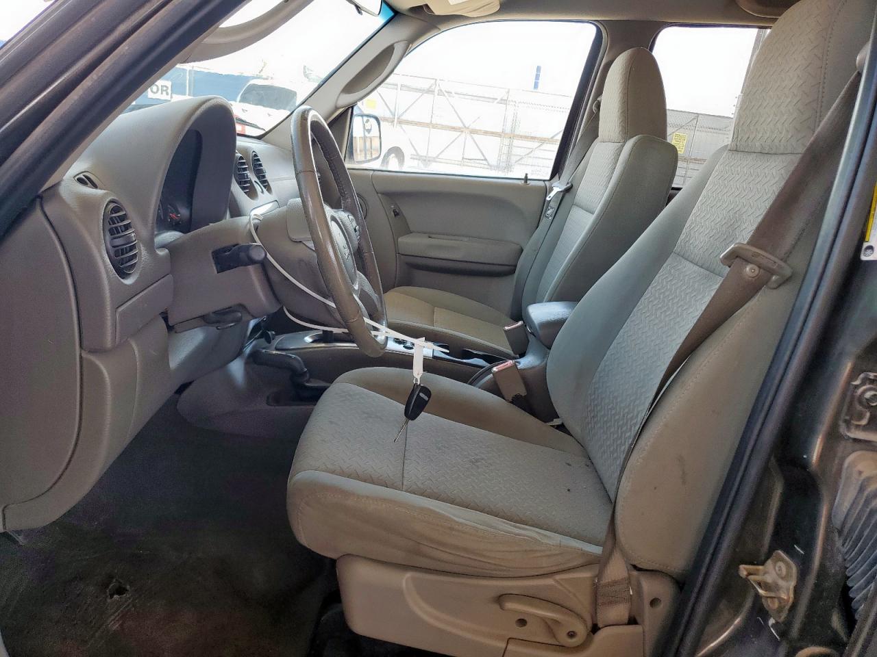 2006 JEEP Liberty