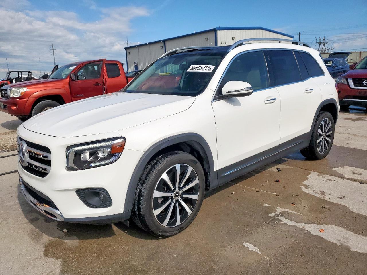 2023 MERCEDES-BENZ GLB-Class