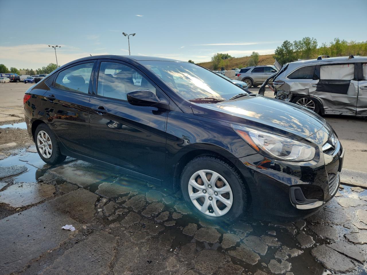 2012 HYUNDAI ACCENT