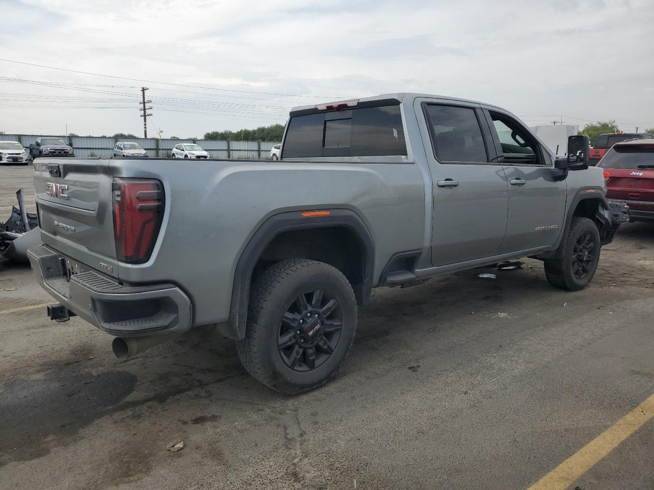 2024 GMC Sierra