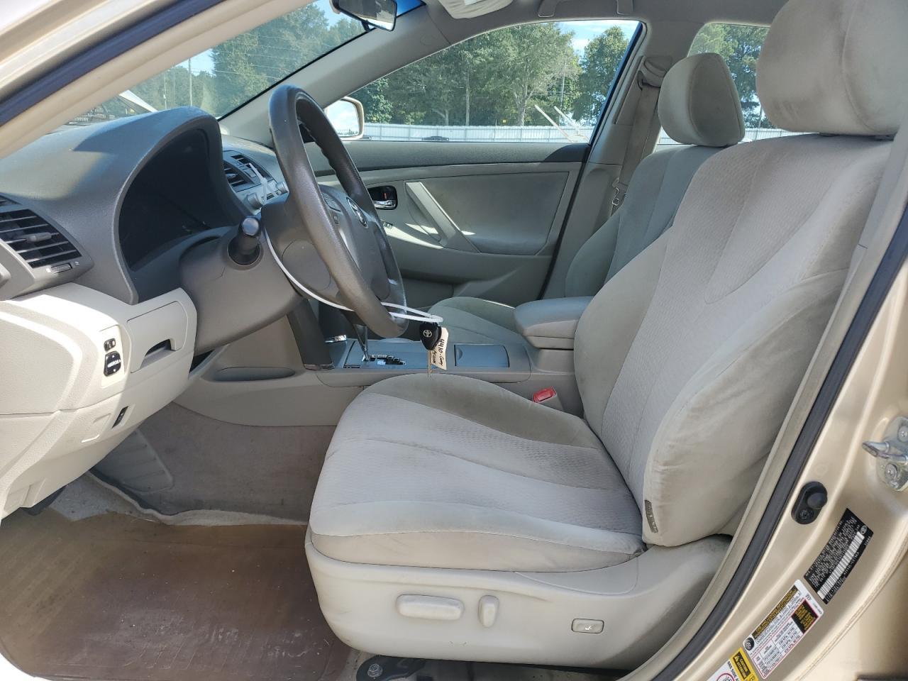 2010 TOYOTA CAMRY