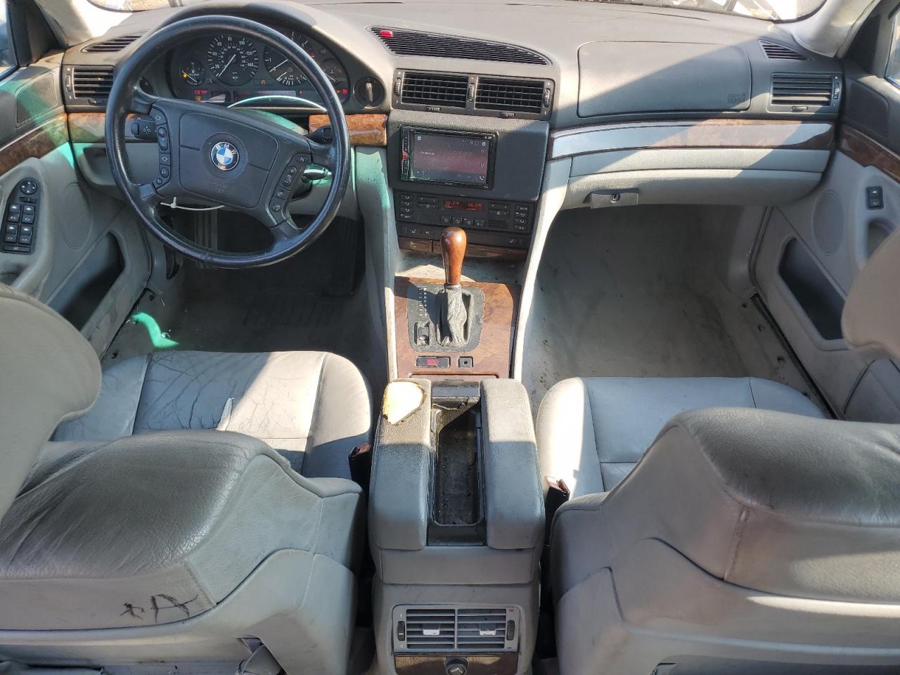 2000 BMW 7 series