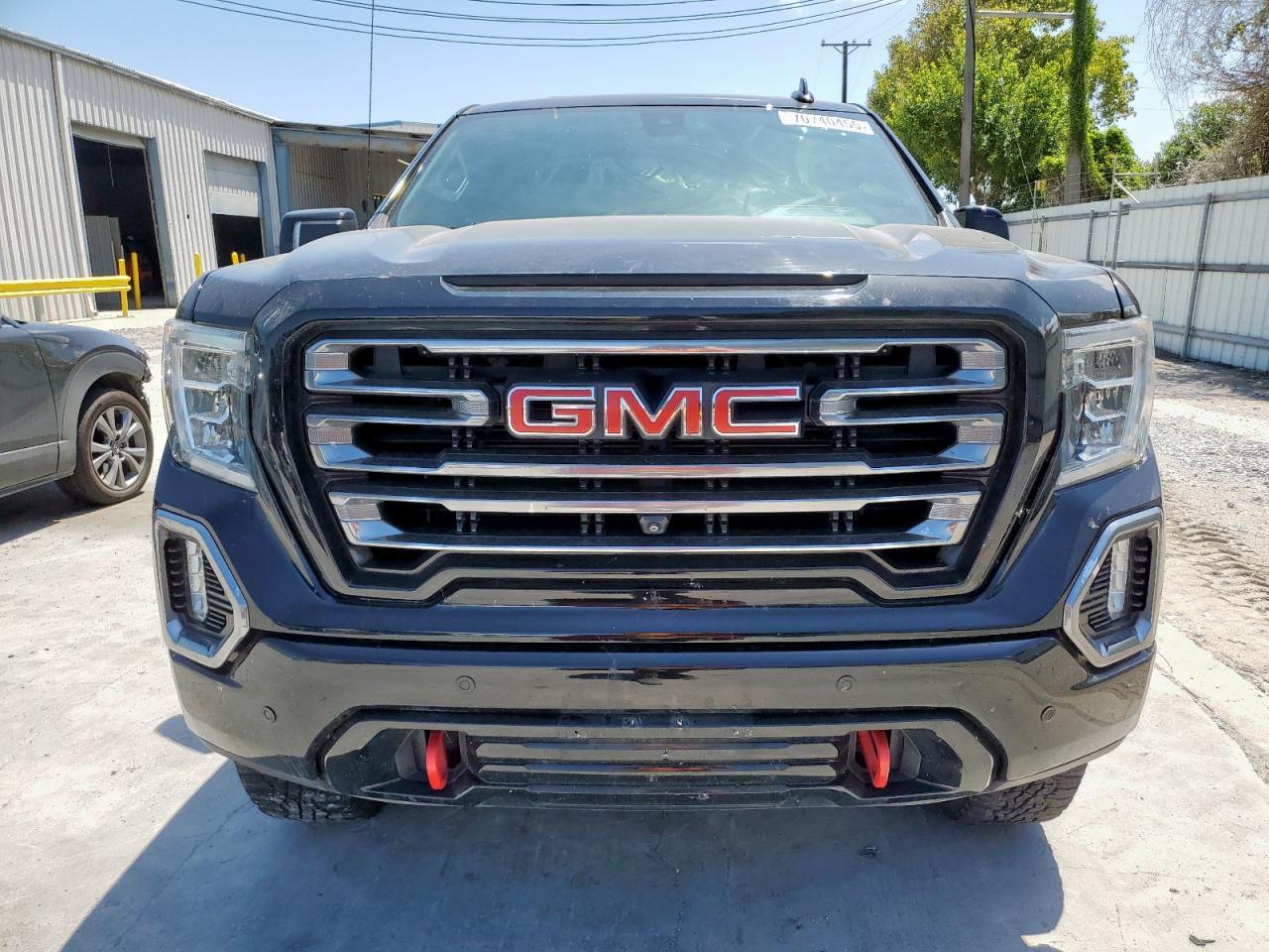 2020 GMC Sierra