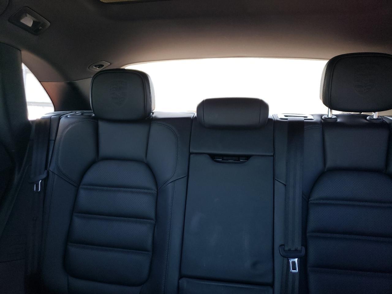 2022 PORSCHE Macan