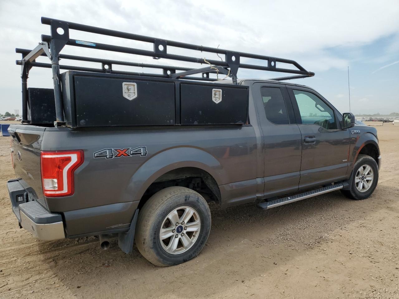 2015 FORD F-150