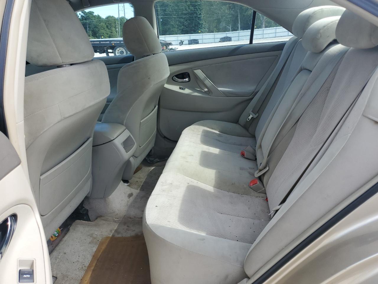2010 TOYOTA CAMRY
