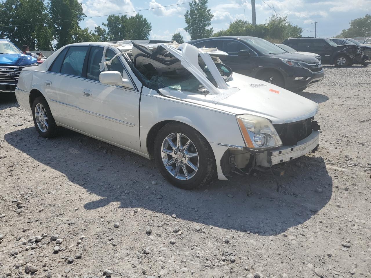 2011 CADILLAC DTS