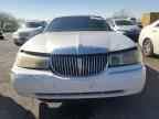 2000 LINCOLN Town Car
