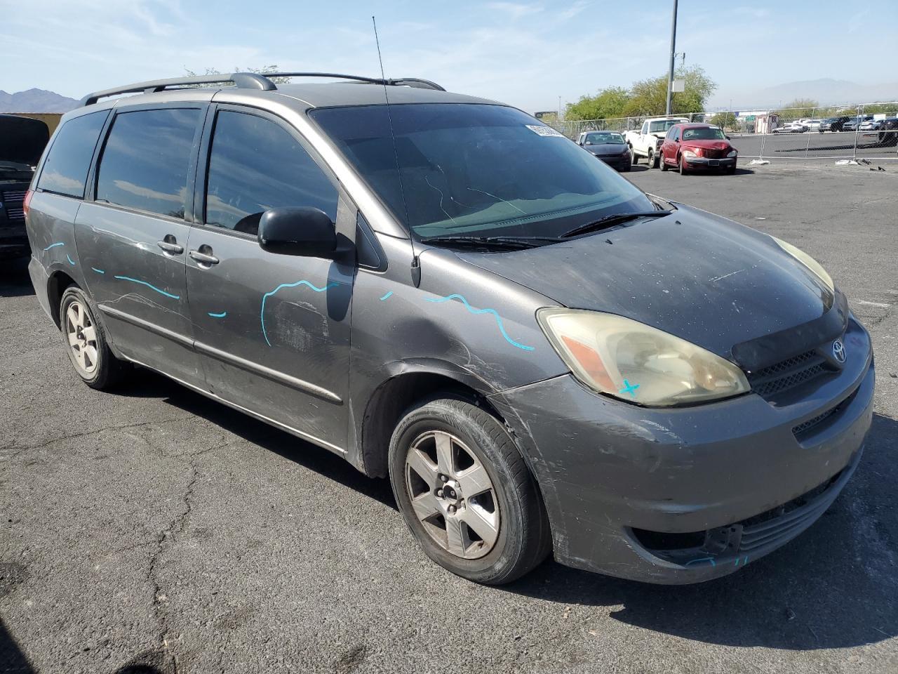 2005 TOYOTA SIENNA