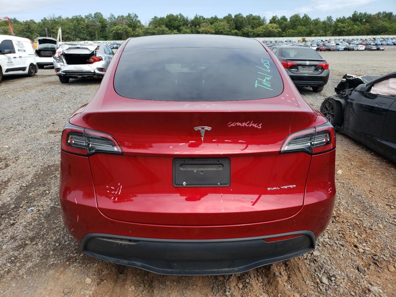 2024 TESLA MODEL Y