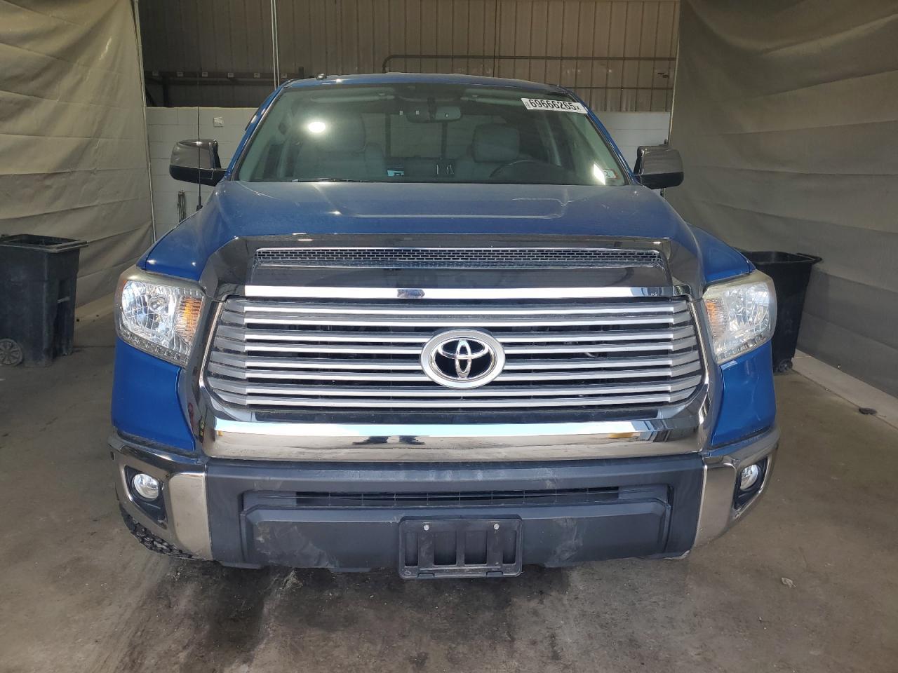 2017 TOYOTA TUNDRA