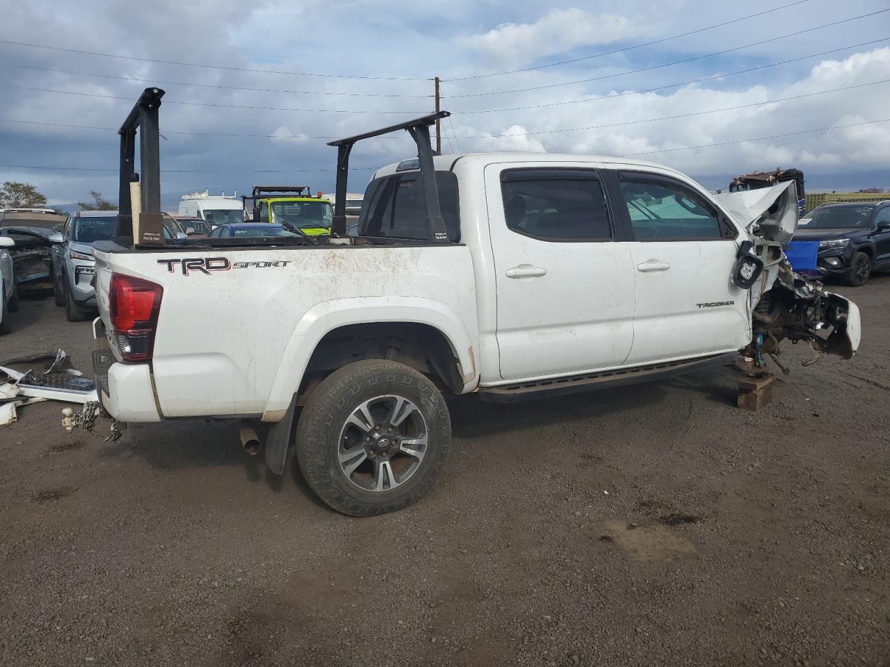 2018 TOYOTA TACOMA