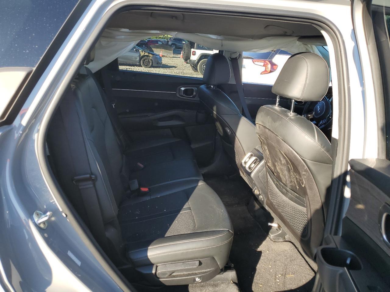 2022 KIA SORENTO