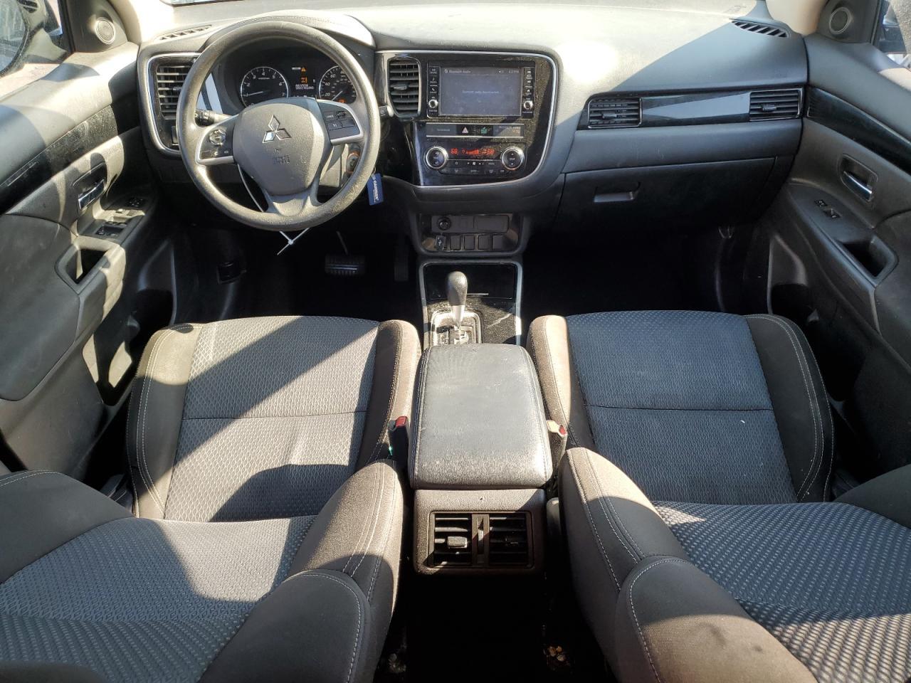 2019 MITSUBISHI outlander