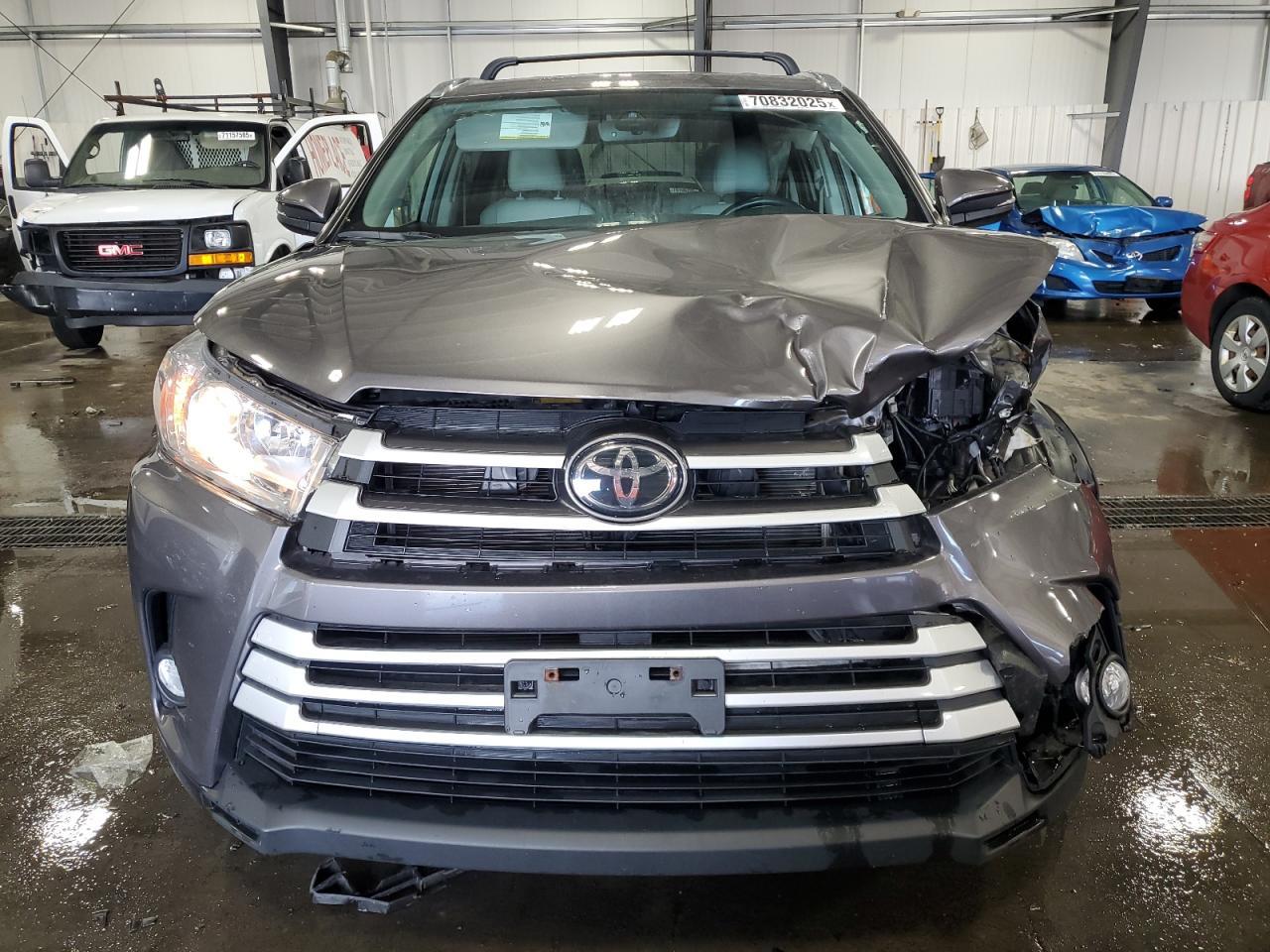 2019 TOYOTA HIGHLANDER
