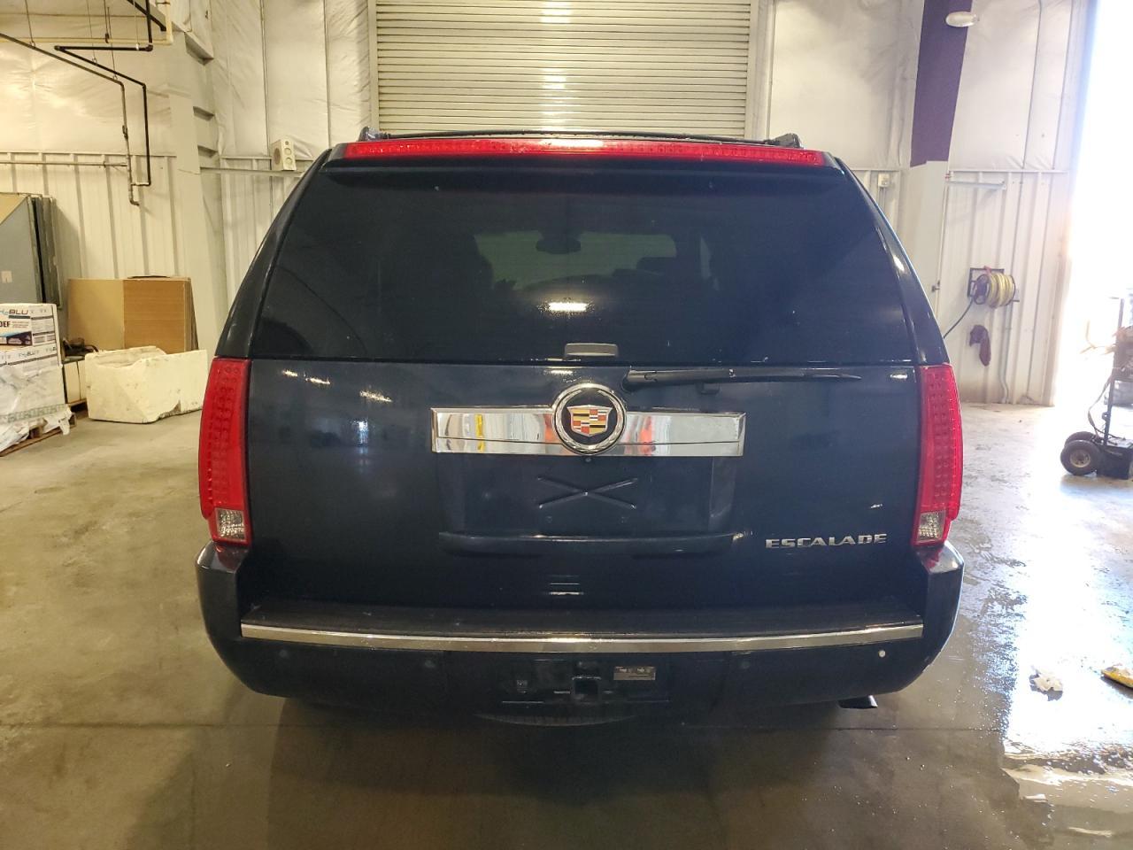 2013 CADILLAC ESCALADE