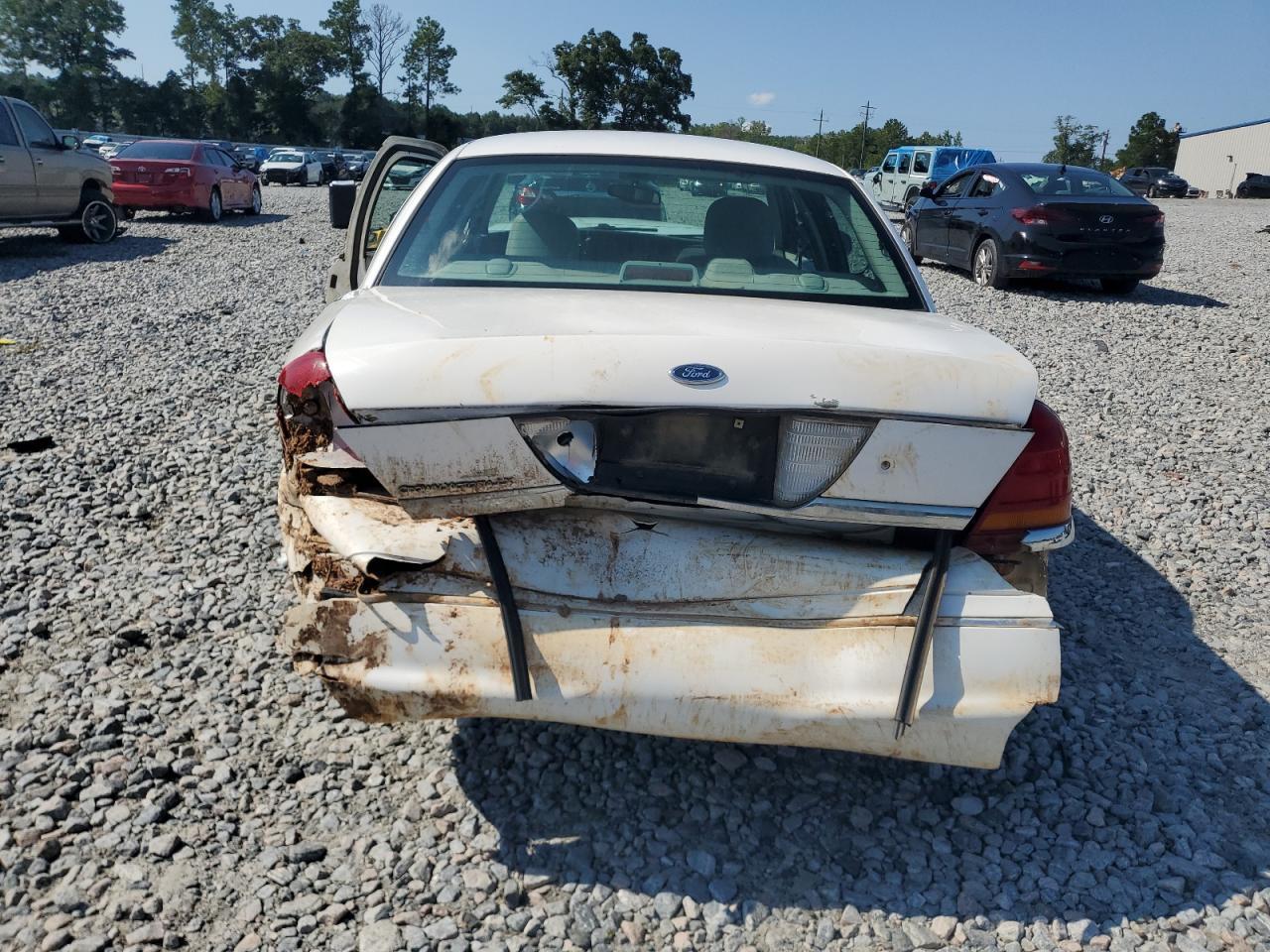 2003 FORD Crown Victoria