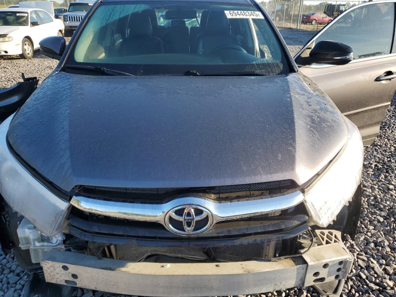 2016 TOYOTA HIGHLANDER