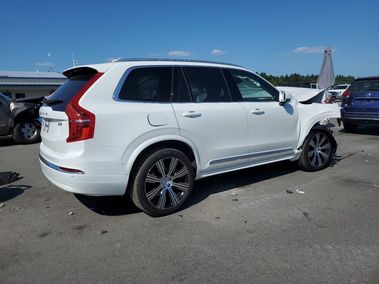 2024 VOLVO XC90