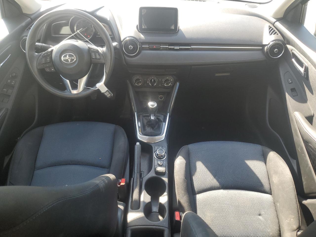2016 TOYOTA SCION