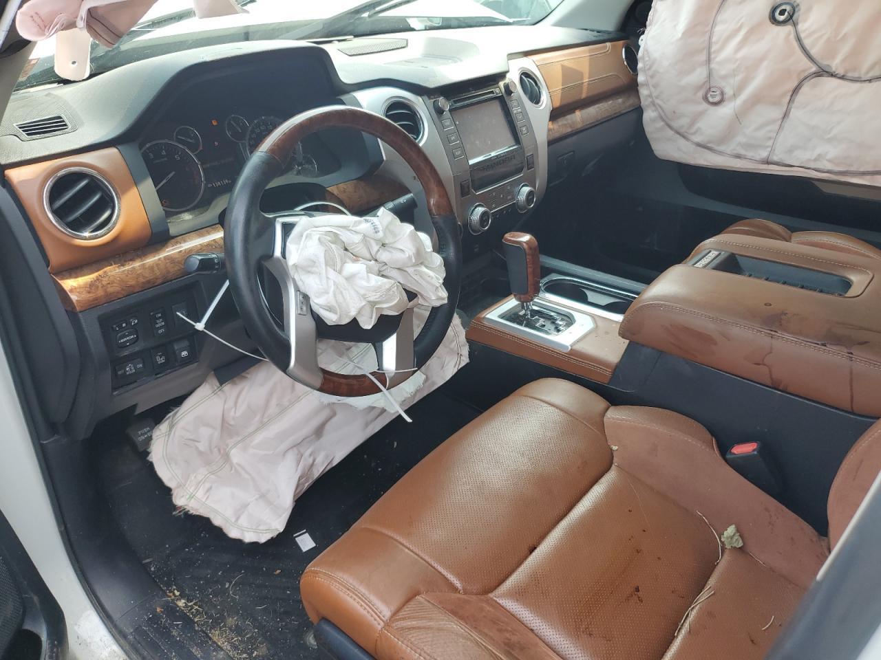 2016 TOYOTA TUNDRA