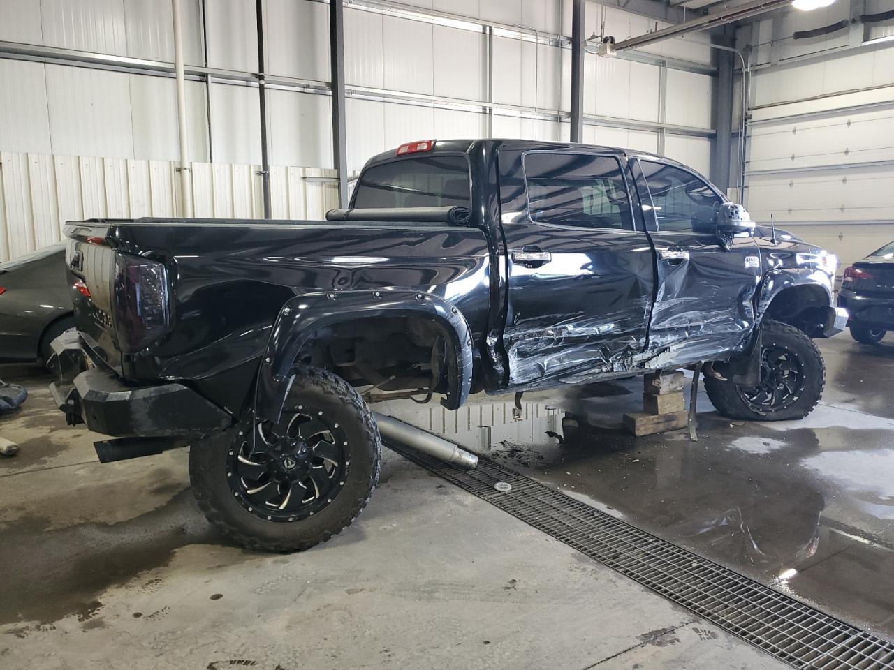 2016 TOYOTA TUNDRA