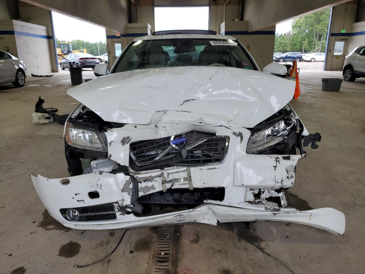 2013 VOLVO S80