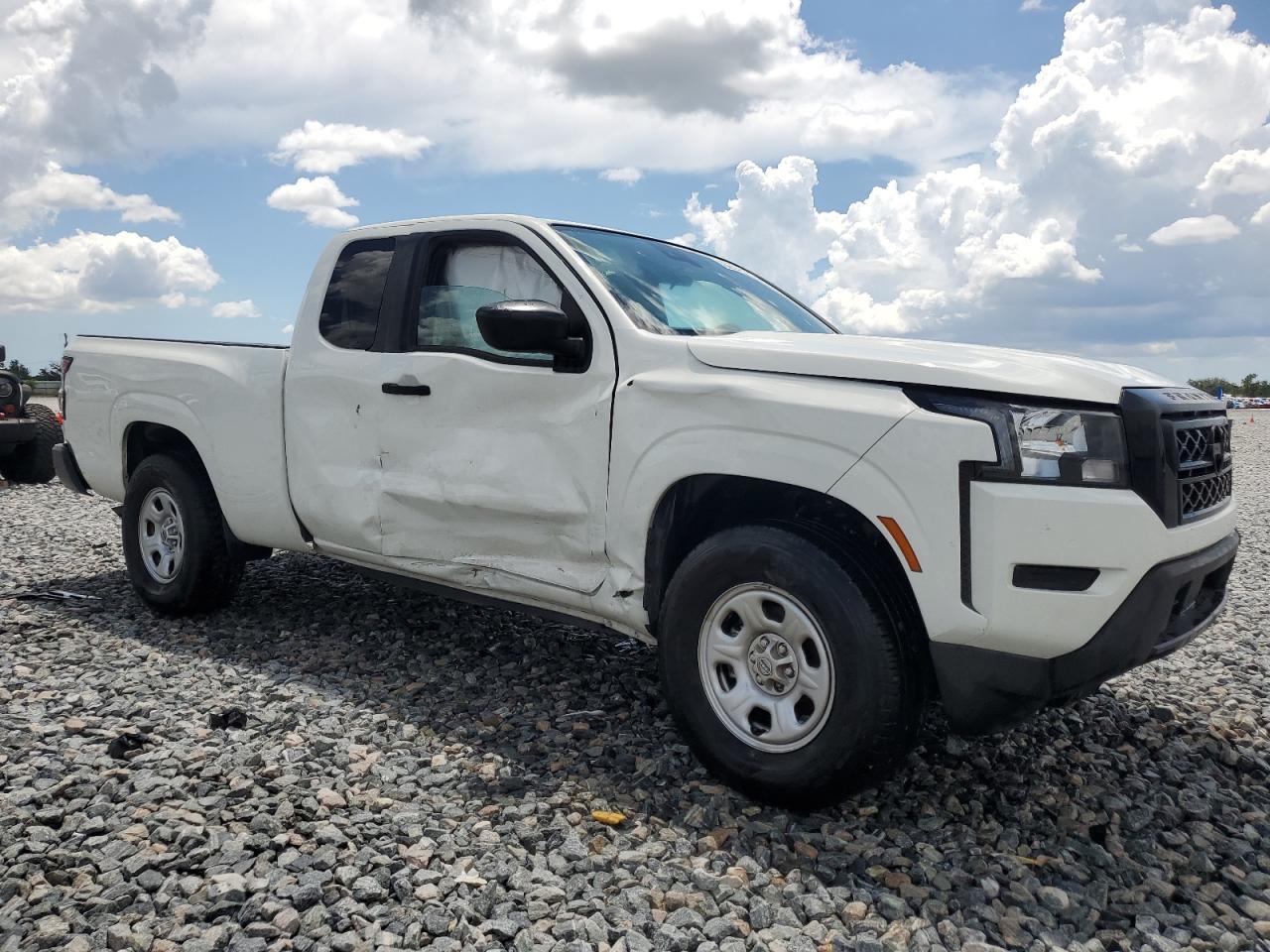2024 NISSAN Frontier