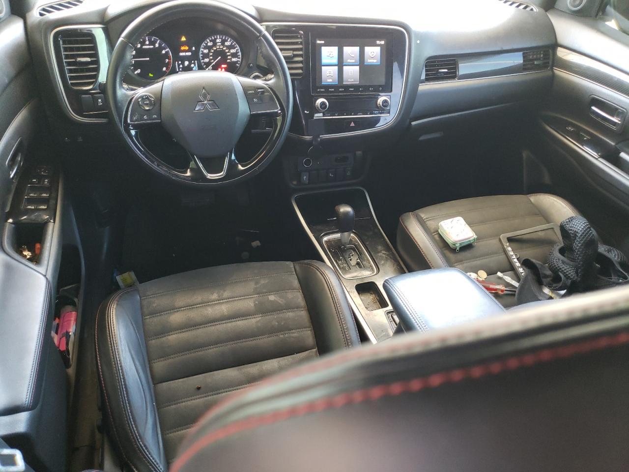2020 MITSUBISHI outlander