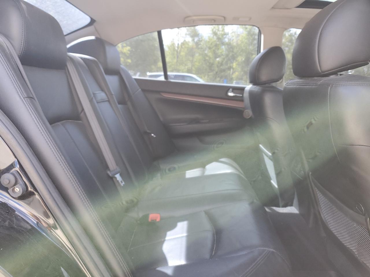 2012 INFINITI G37