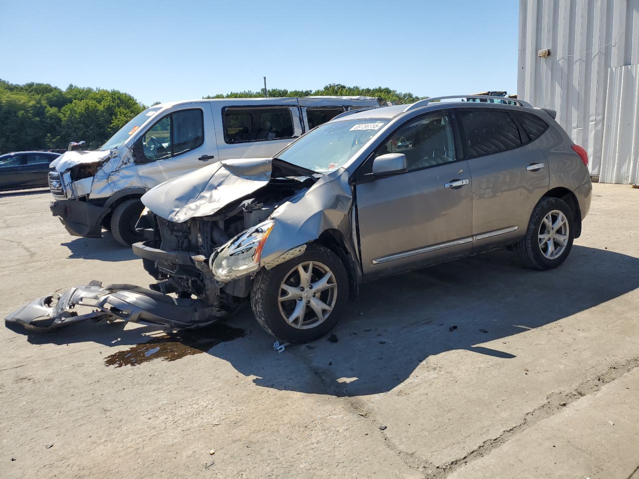 2011 NISSAN ROGUE