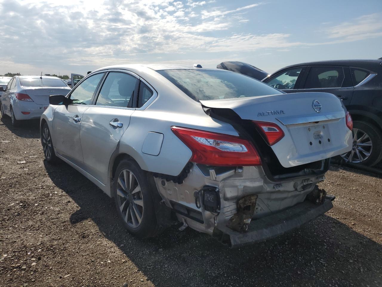 2017 NISSAN ALTIMA