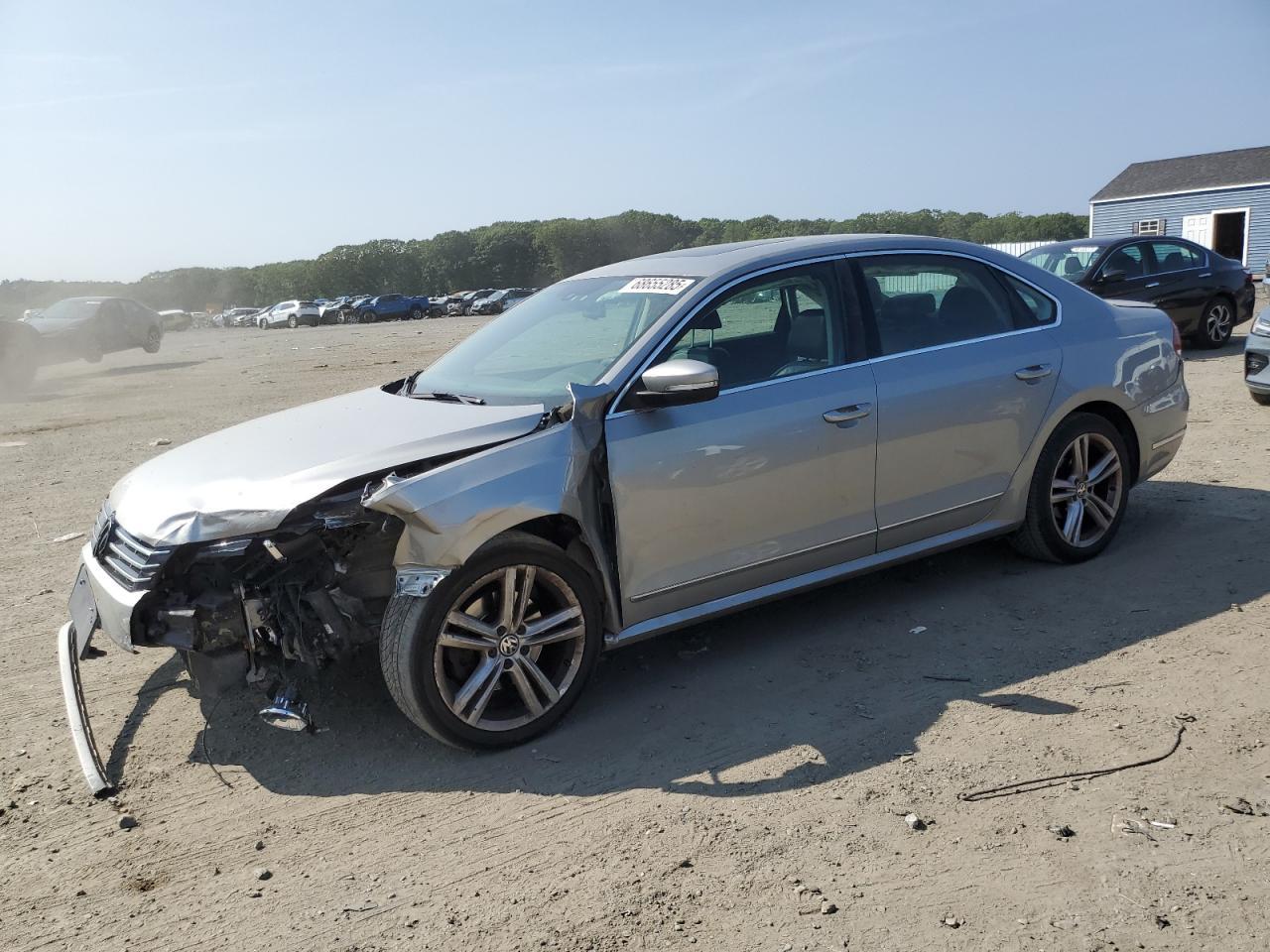 2014 VOLKSWAGEN Passat