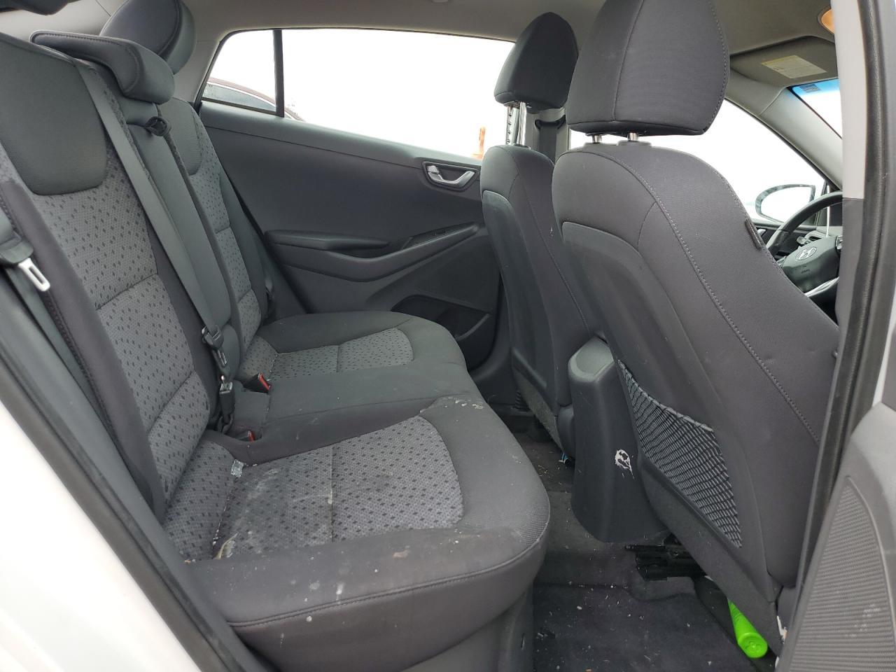 2017 HYUNDAI Ioniq