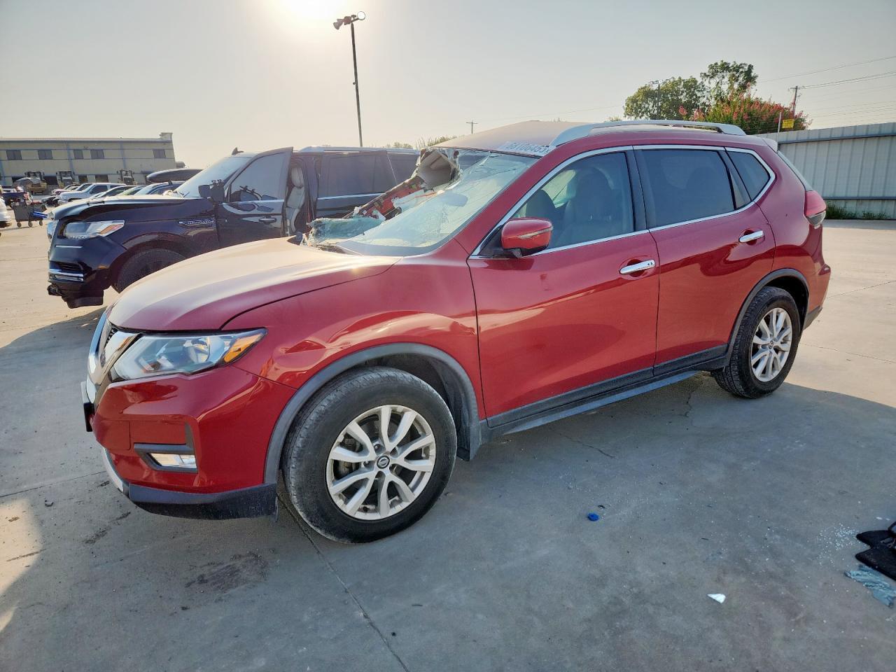 2017 NISSAN ROGUE