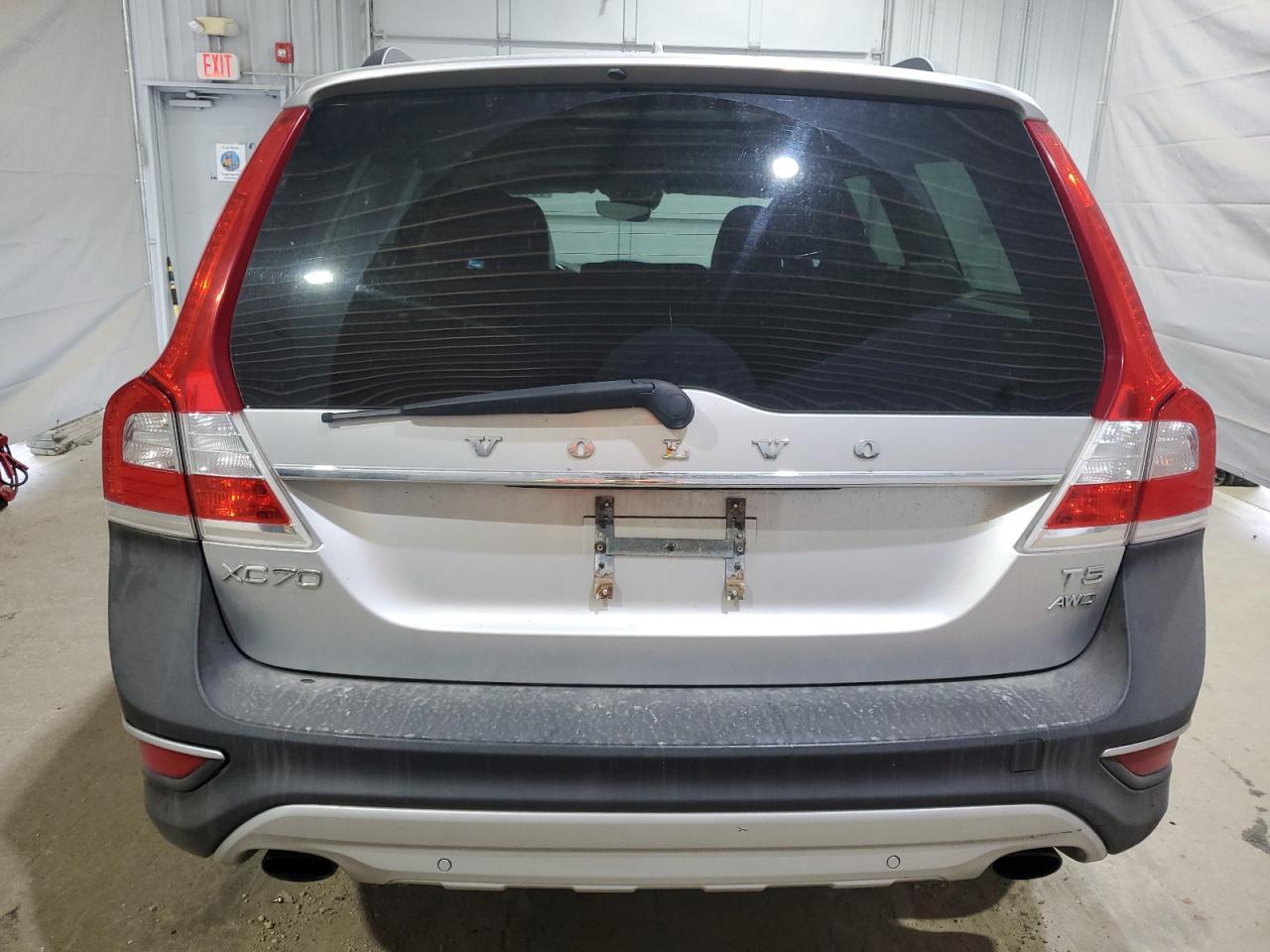 2016 VOLVO XC70