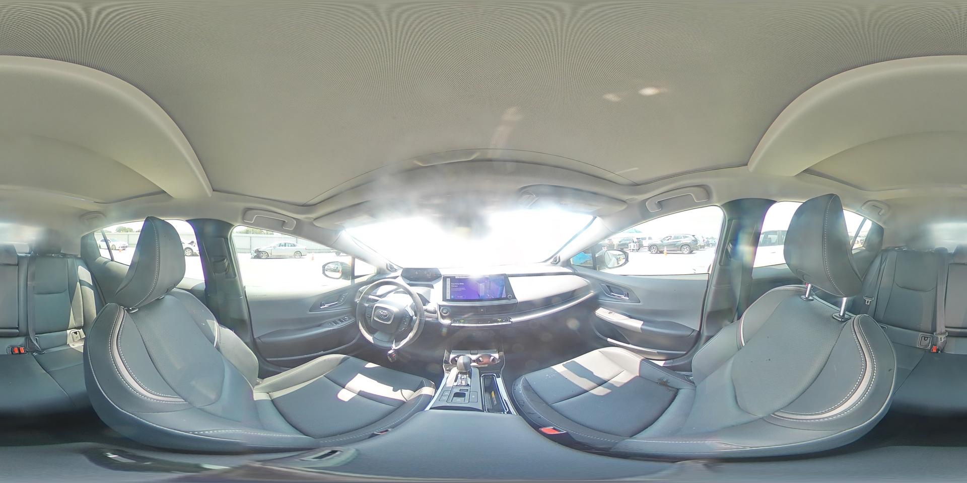 2024 TOYOTA PRIUS