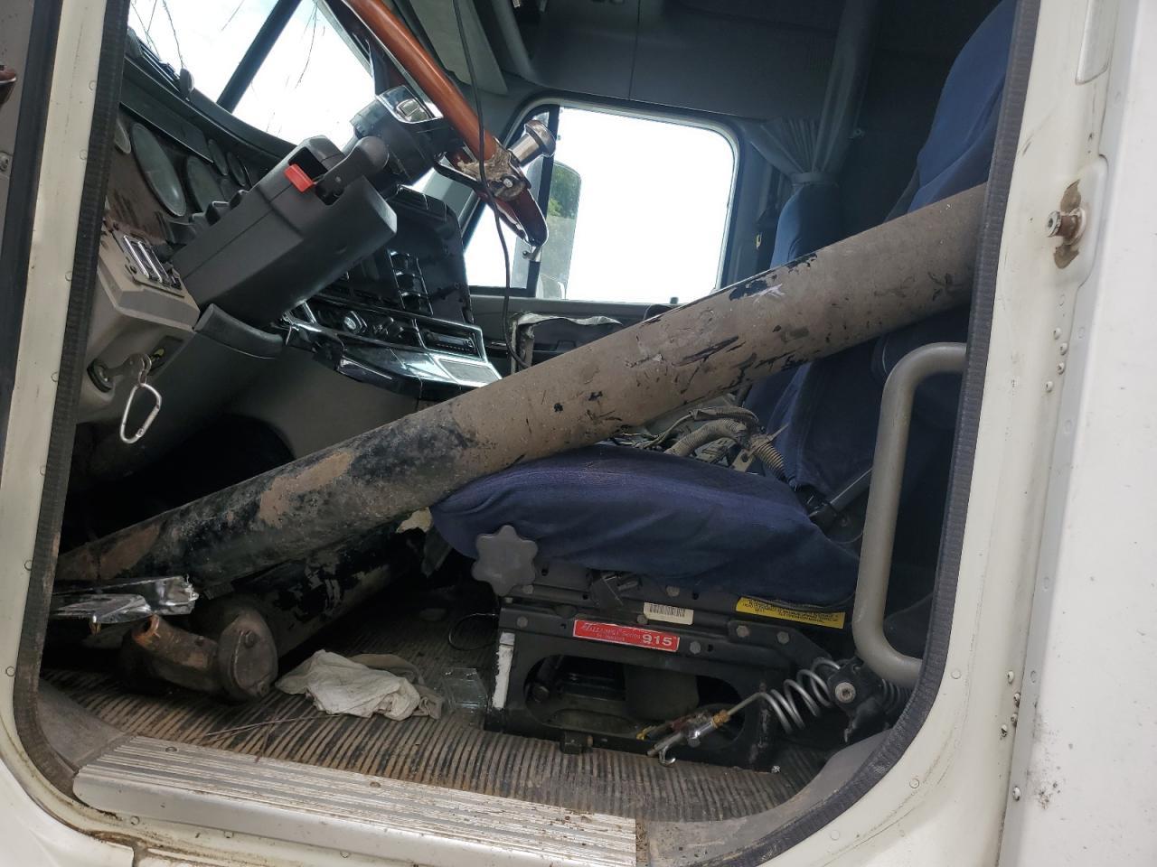 1999 FREIGHTLINER Conventnl