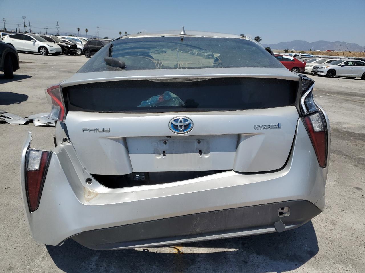 2017 TOYOTA PRIUS