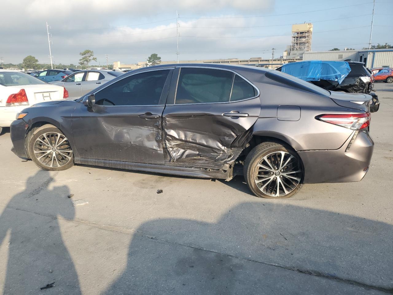 2018 TOYOTA CAMRY