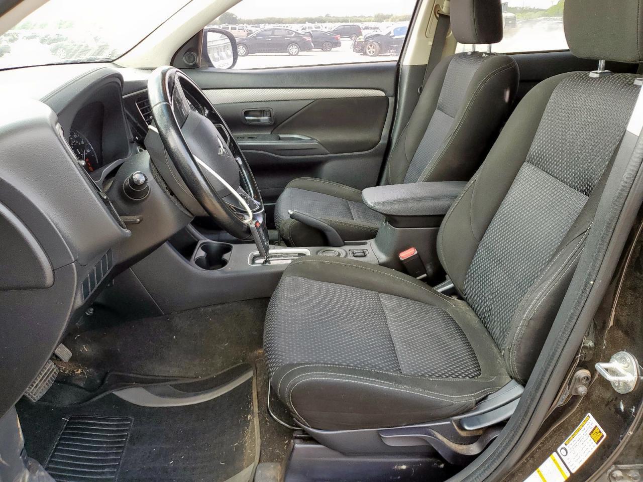 2016 MITSUBISHI outlander
