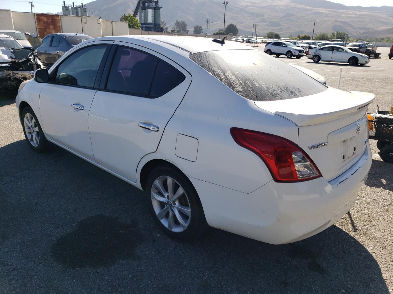 2014 NISSAN VERSA