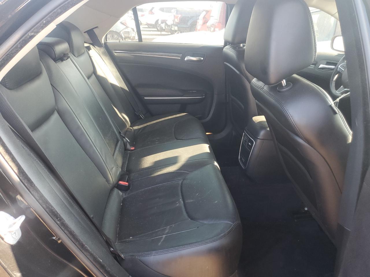 2015 CHRYSLER 300