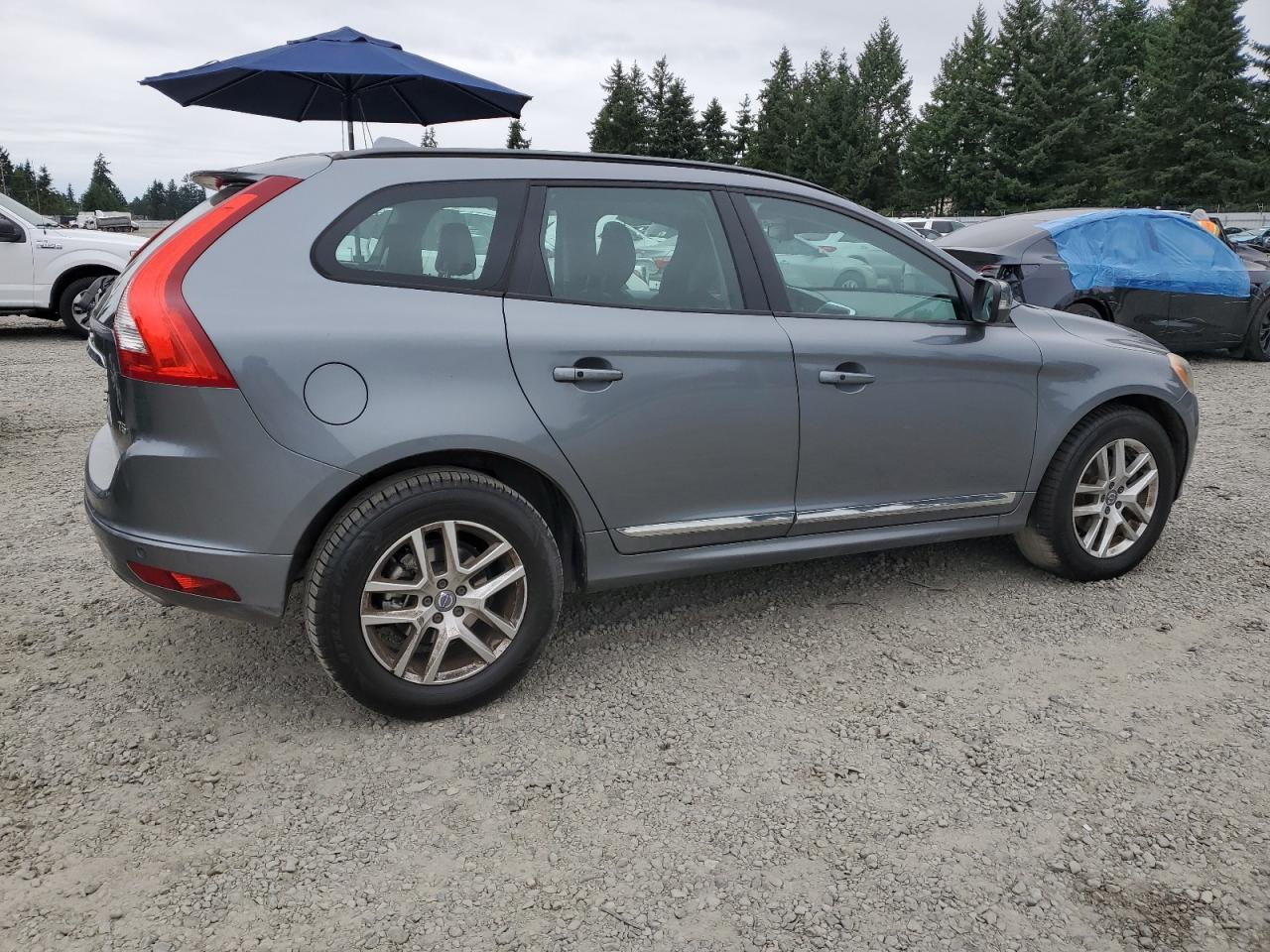 2017 VOLVO XC60