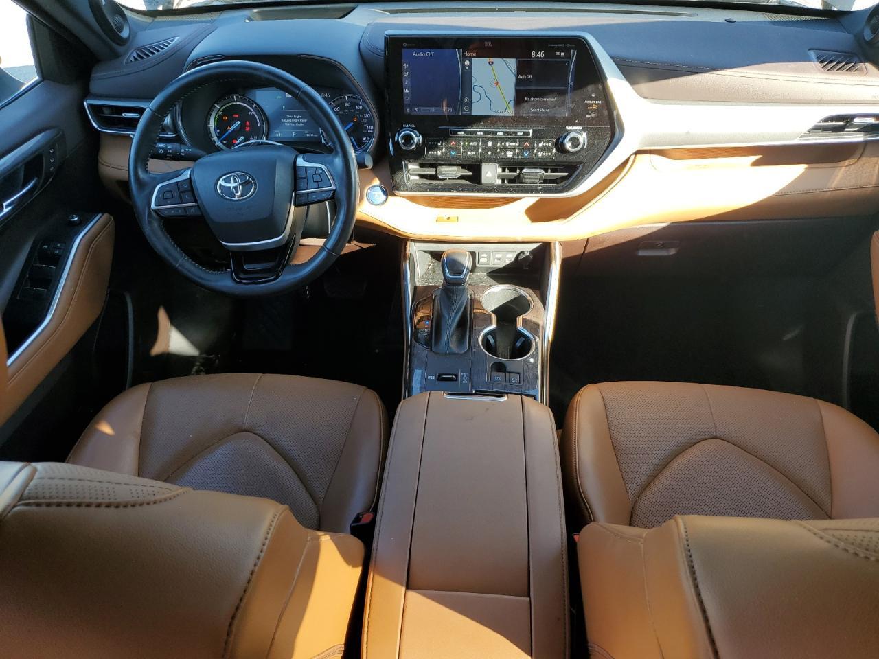 2022 TOYOTA HIGHLANDER