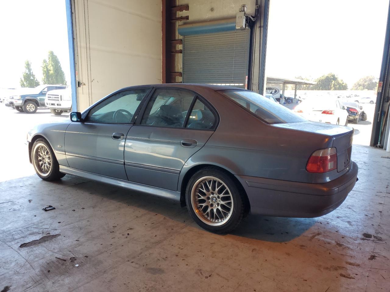 2002 BMW 5 series