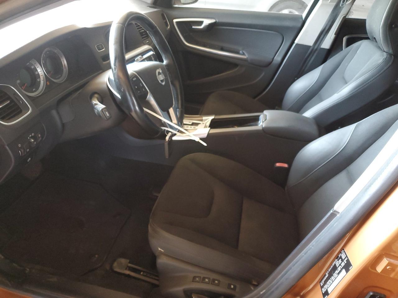 2012 VOLVO S60