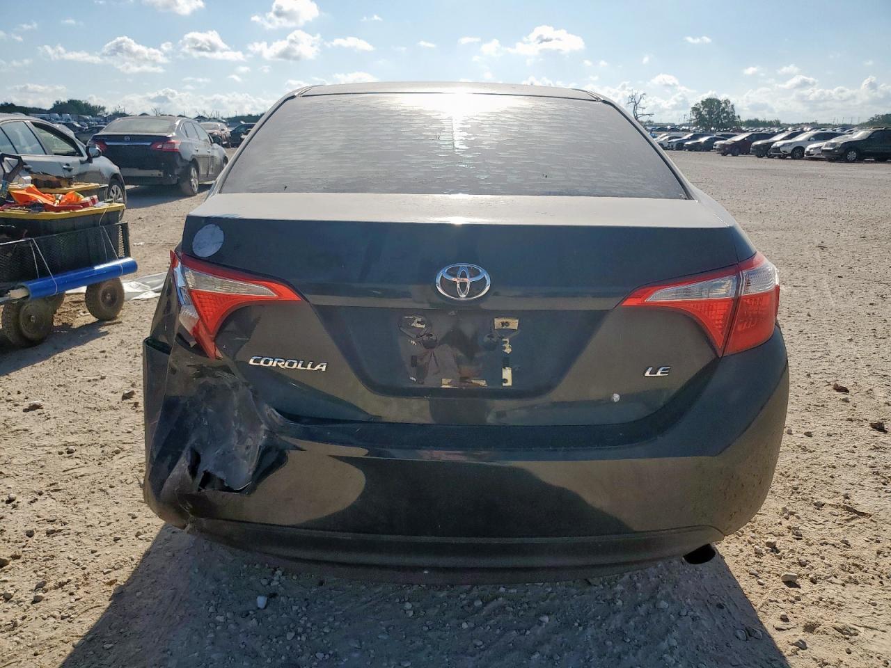 2015 TOYOTA COROLLA